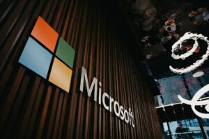 Microsoft подготвува сопствени AI модели и ја намалува зависноста од OpenAI