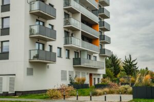 Младите сè потешко доаѓаат до сопствен дом: Големи разлики меѓу европските земји