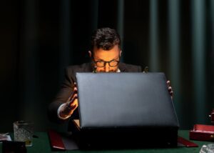 Протечени документи открија детали за тајната мрежа „Dialog“ на Питер Тил и нејзините влијателни членови