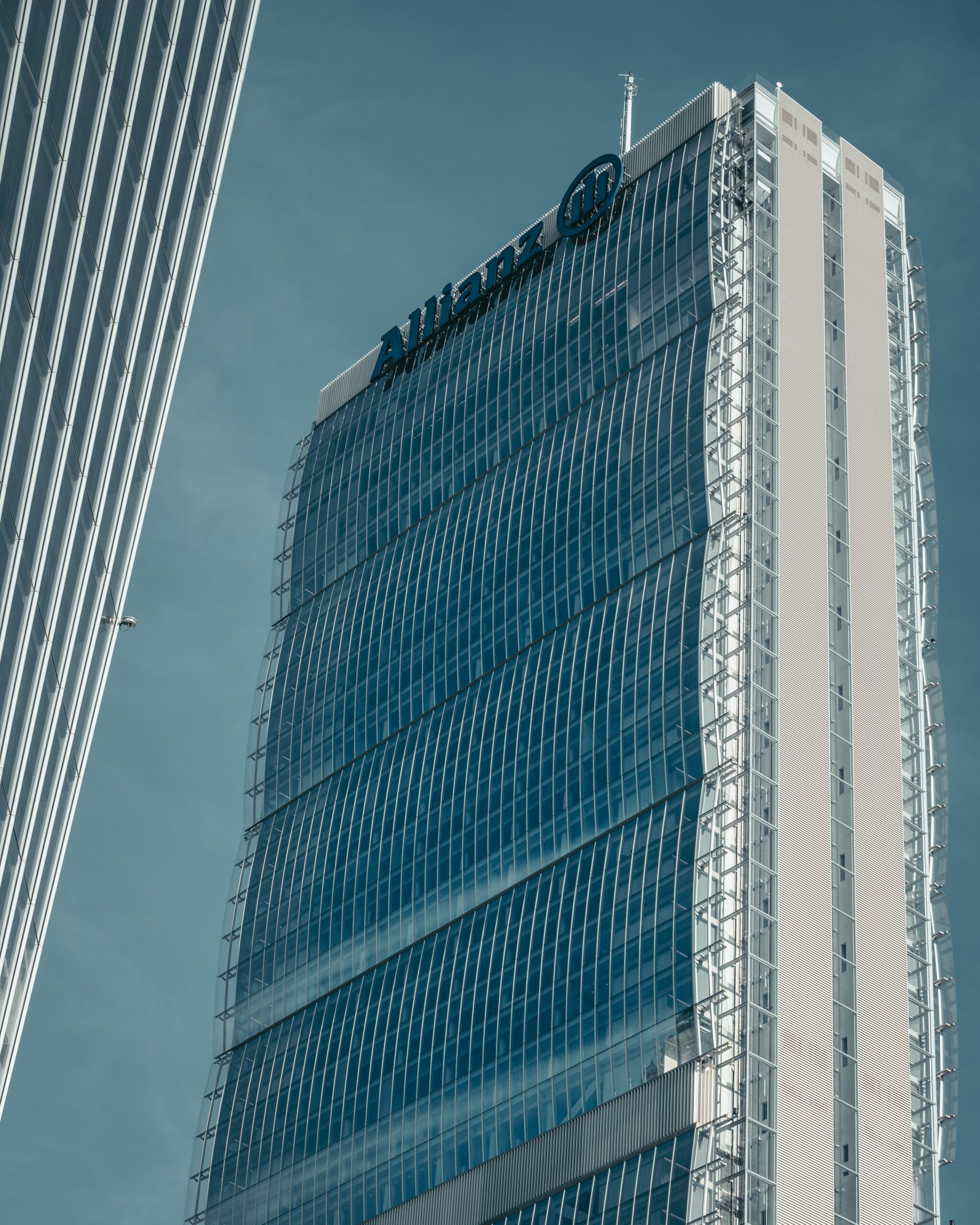 Allianz Tower, a stunning high-rise in Milan's urban landscape, showcases modern architecture.