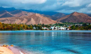Земја во која сиромаштијата и неверојатната убавина живеат една покрај друга: Непознатото лице на Киргистан